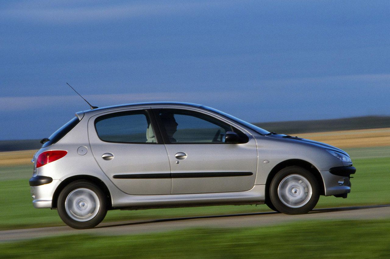 پژو 206-کاماپرس